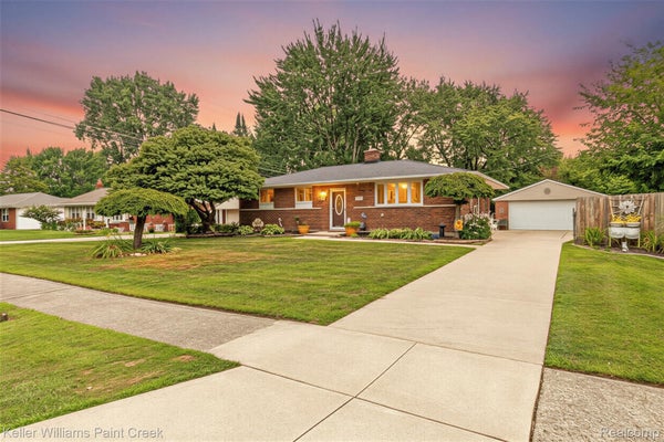 37050 ILENE ST, CLINTON TOWNSHIP, MI 48036 - Image 5eff4b14cff8c1d25911e719bf7dde15/132345366