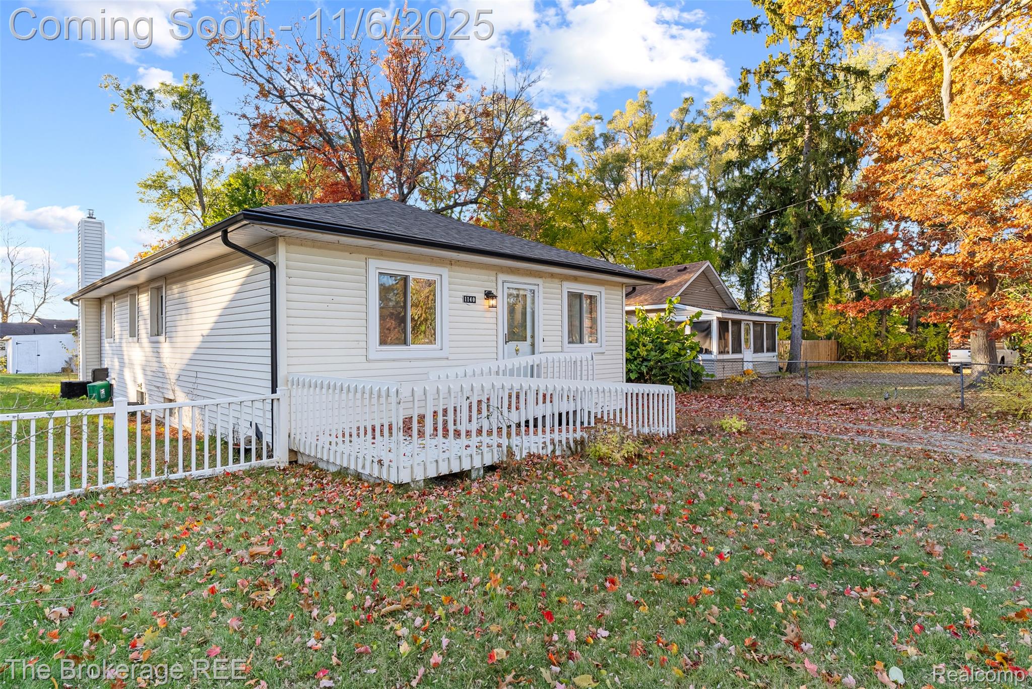 1140 Round Lake Road