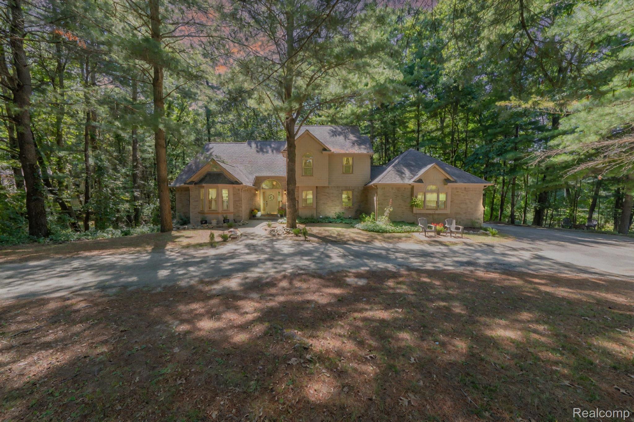573 Nakomis Trail