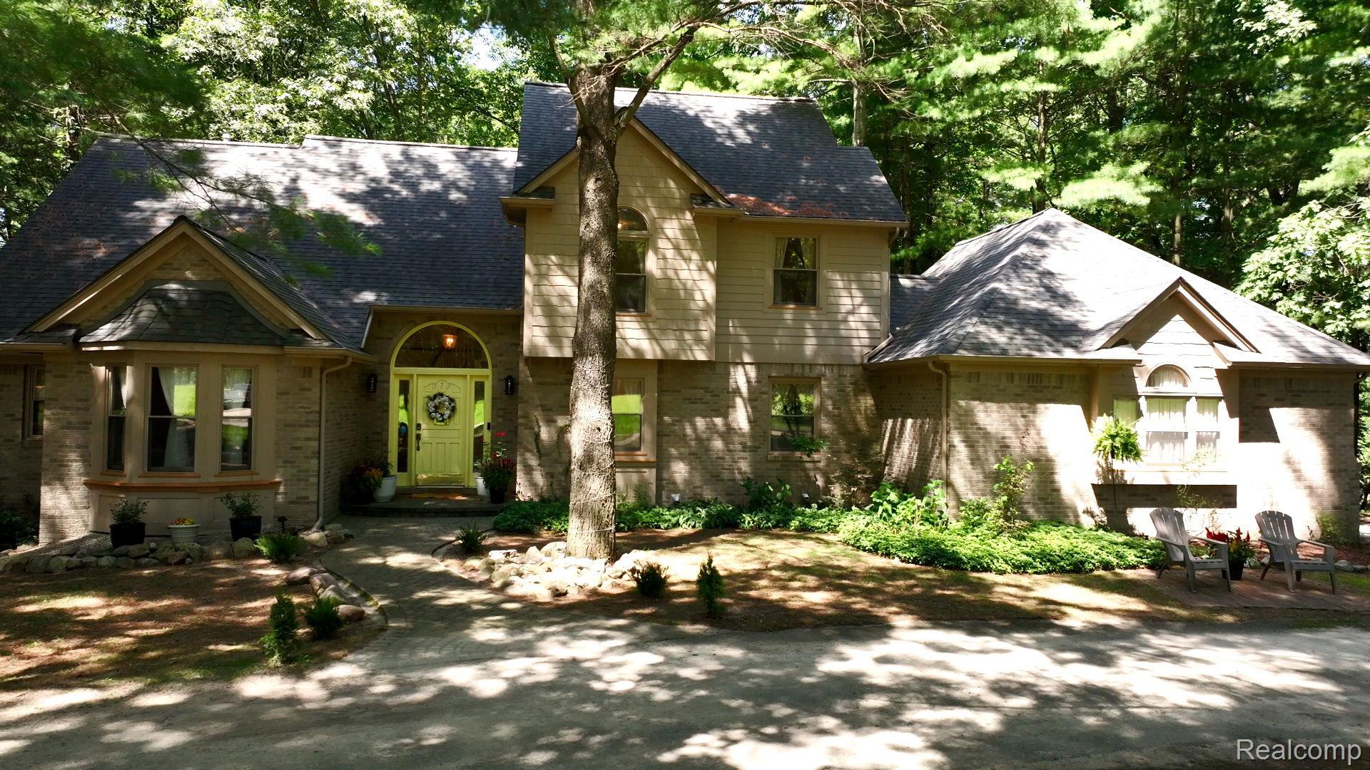 573 Nakomis Trail