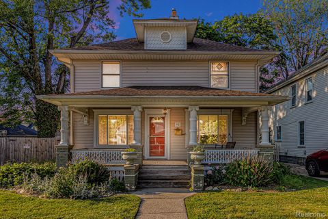 92 Gallup Street Mt Clemens City MI 48043