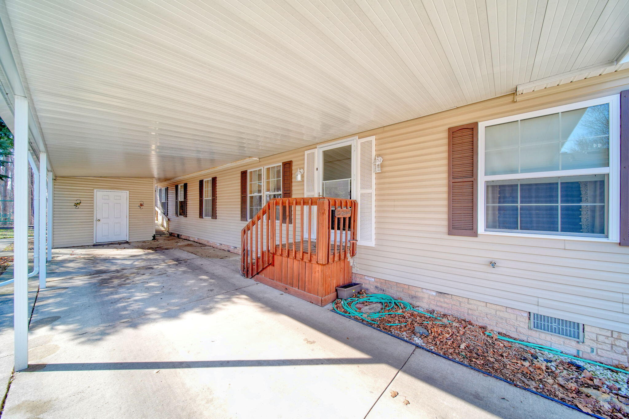 909 Savannah River Drive