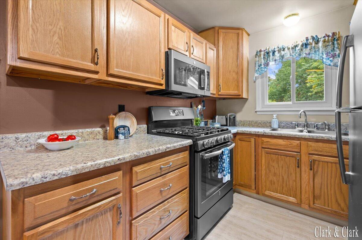 324 Elizabeth Dean Drive SE