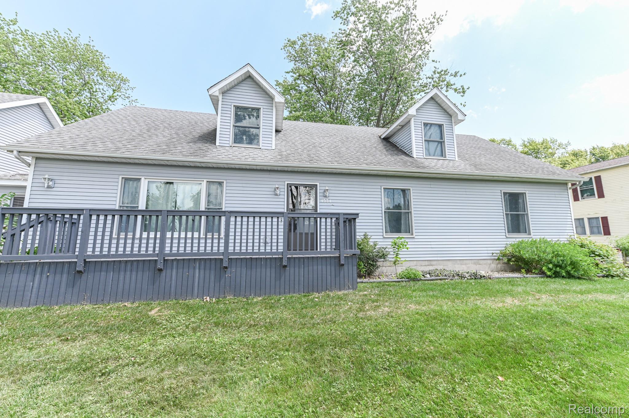 4534 SUPERIOR Street