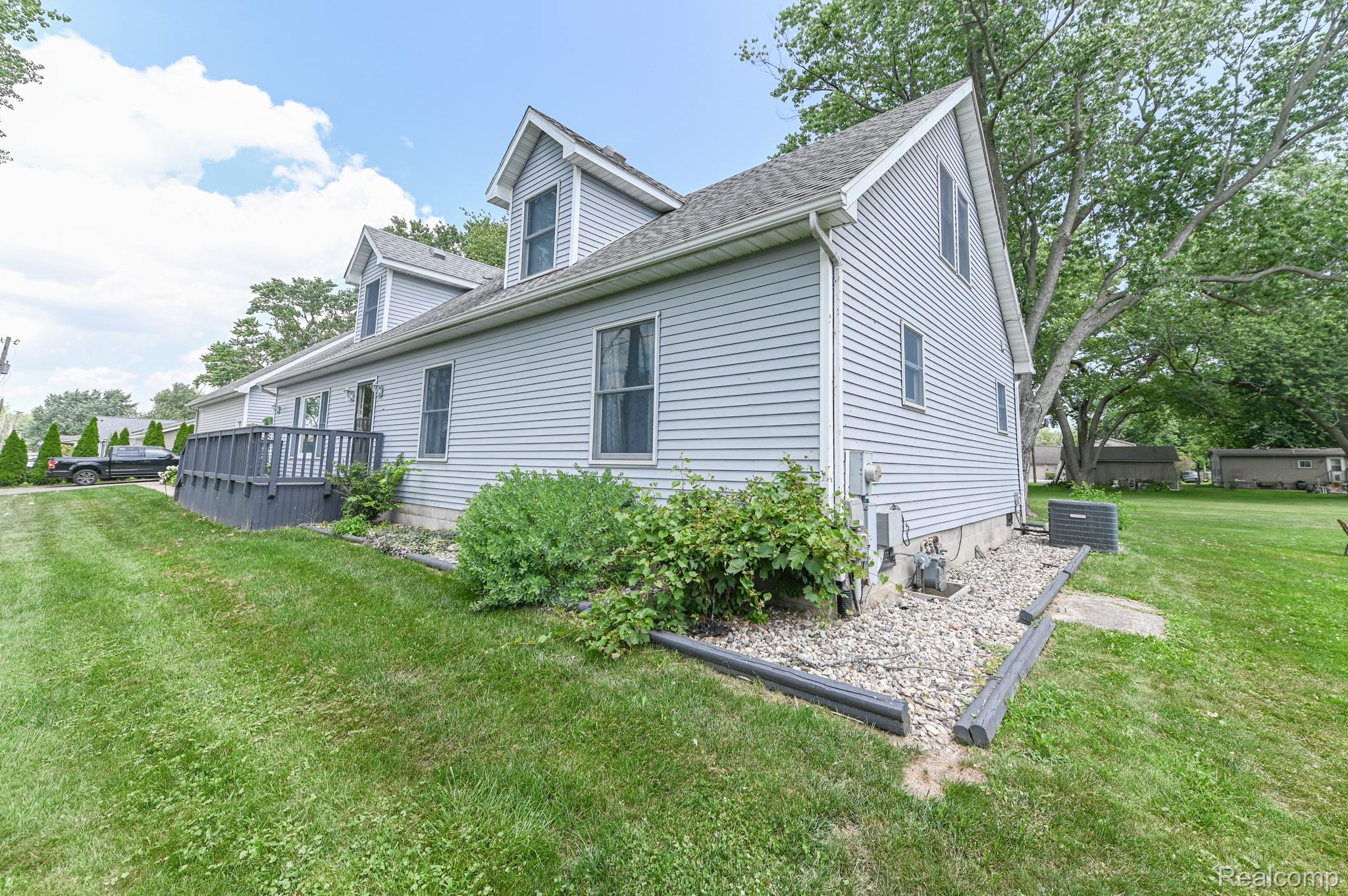 4534 SUPERIOR Street