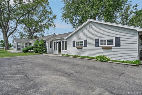 Photo for 4901 Pointe Tremble Road