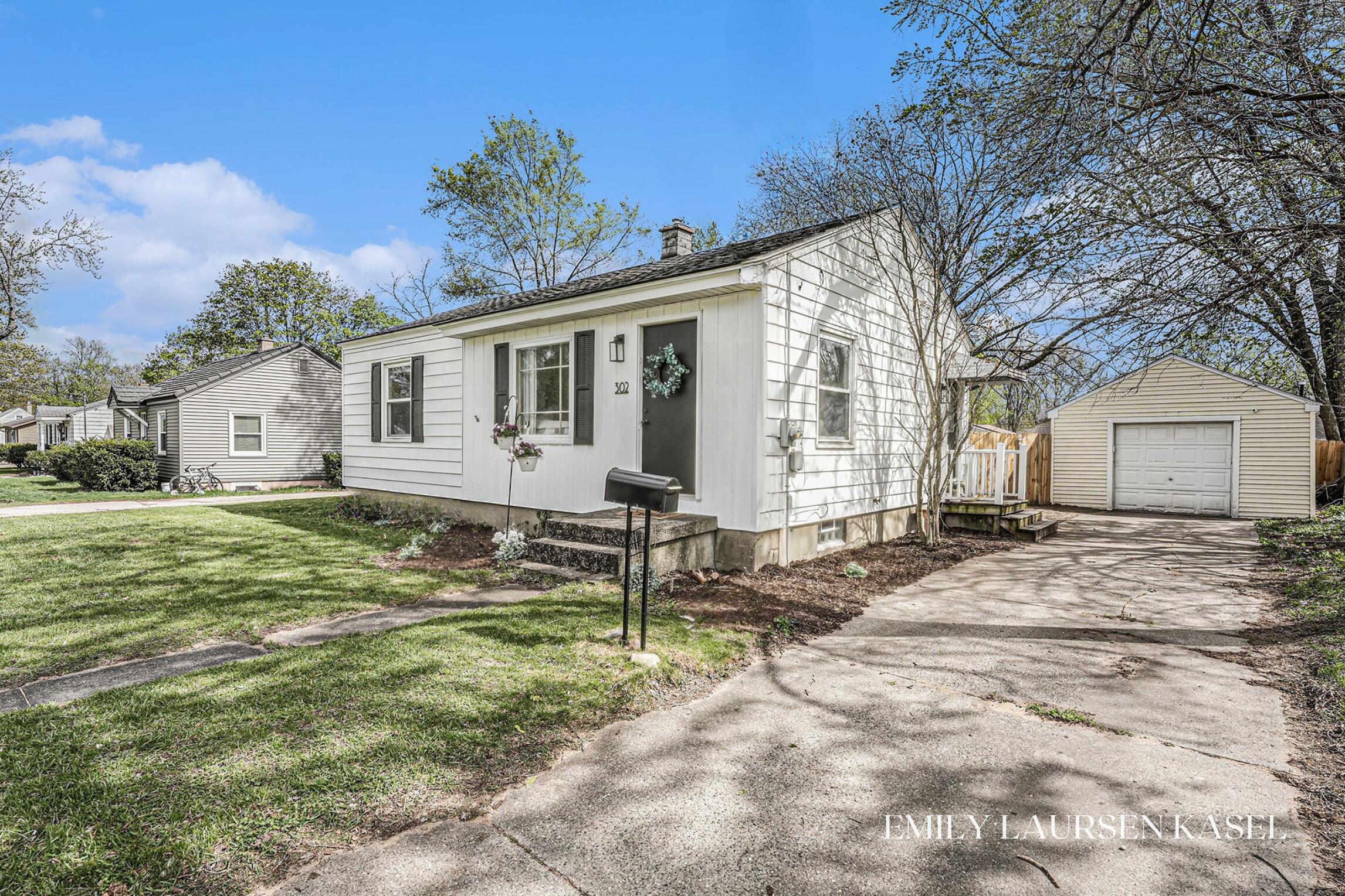 302 Leroy Street SW