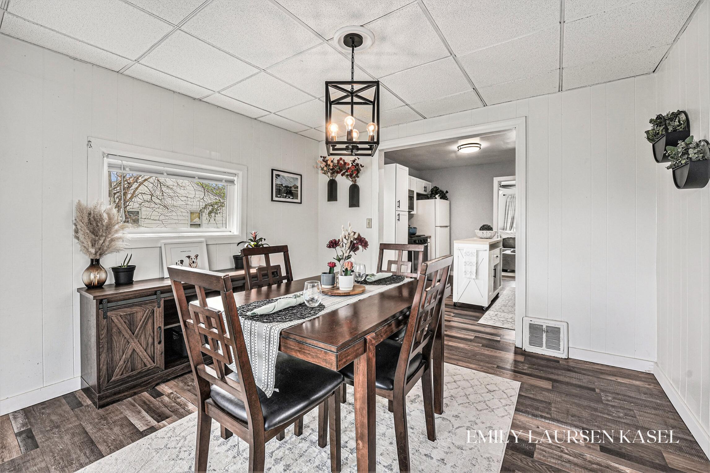 302 Leroy Street SW
