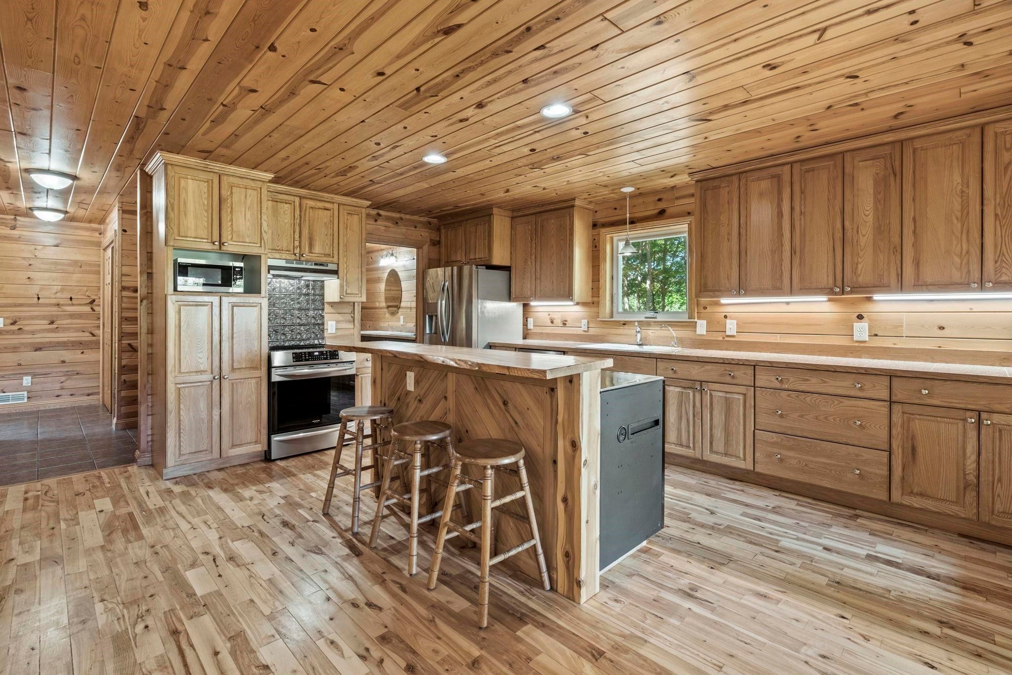 8226 Buttermilk Lane