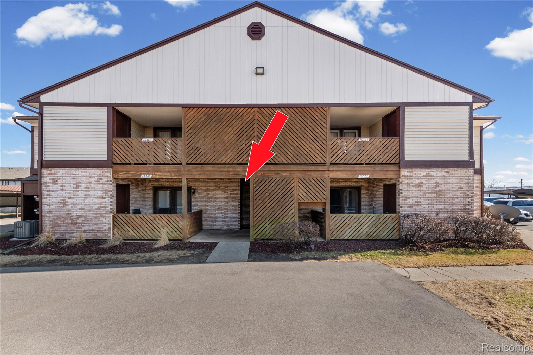 16369 Woodlane