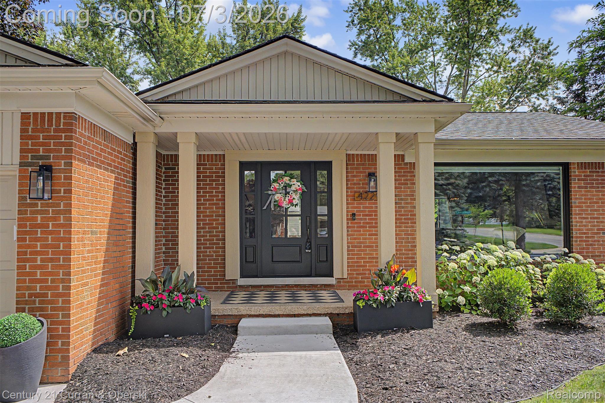 42299 Sunnydale Lane