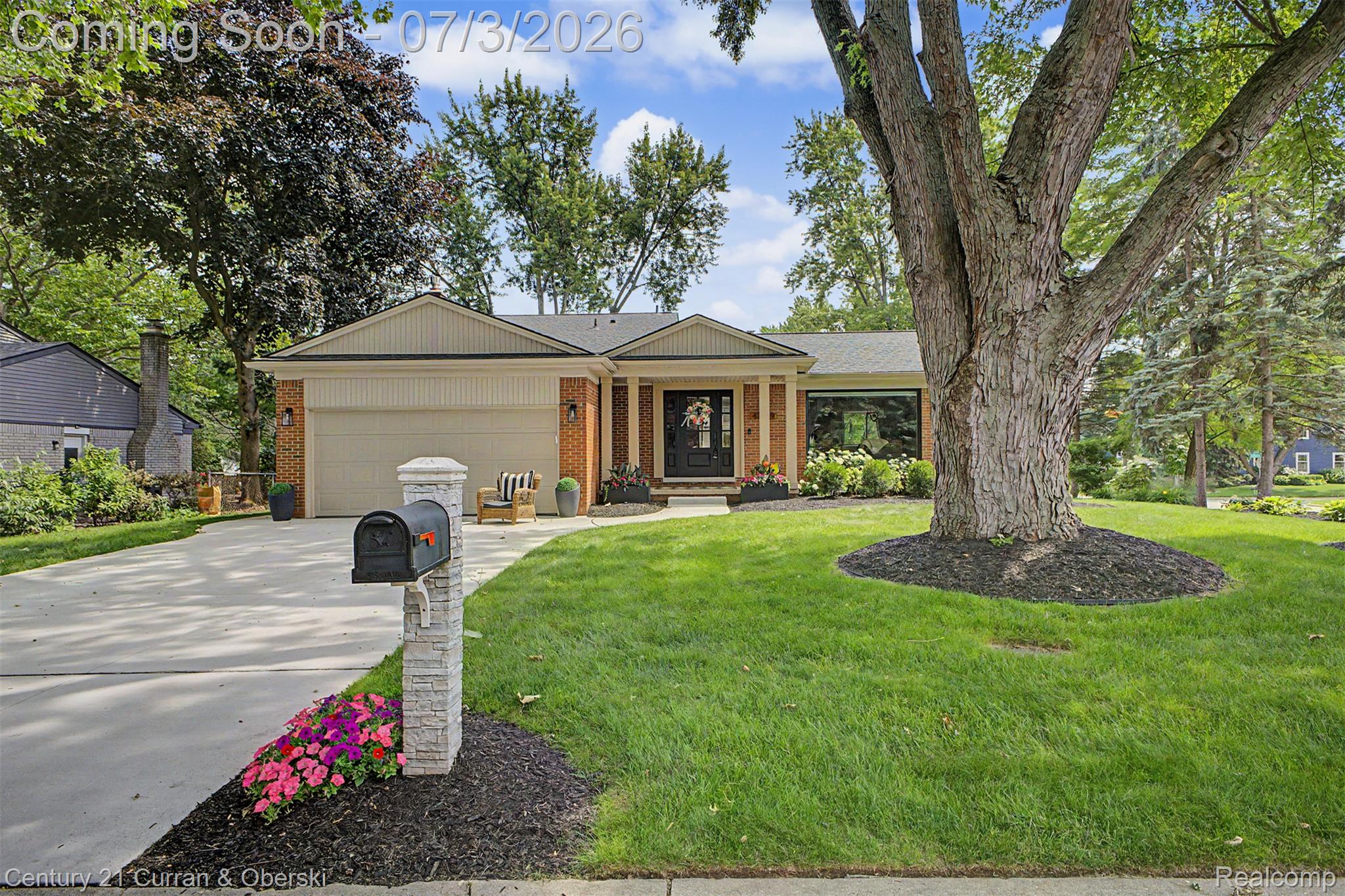 42299 Sunnydale Lane
