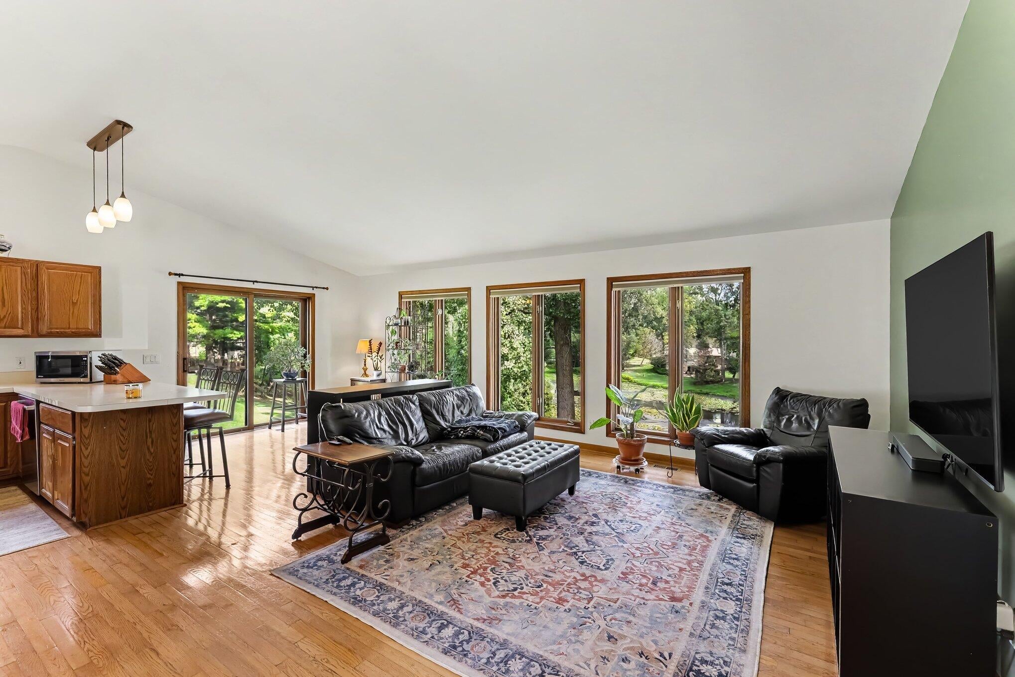 3007 Moraine Drive