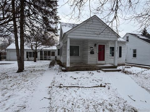 8112 Dale Center Line City MI 48015