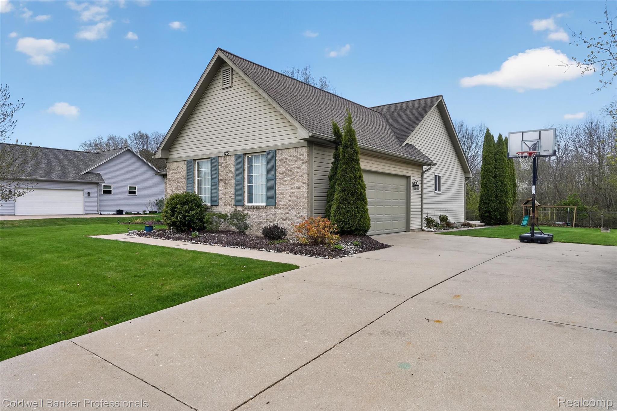 1175 Deer Creek Trail