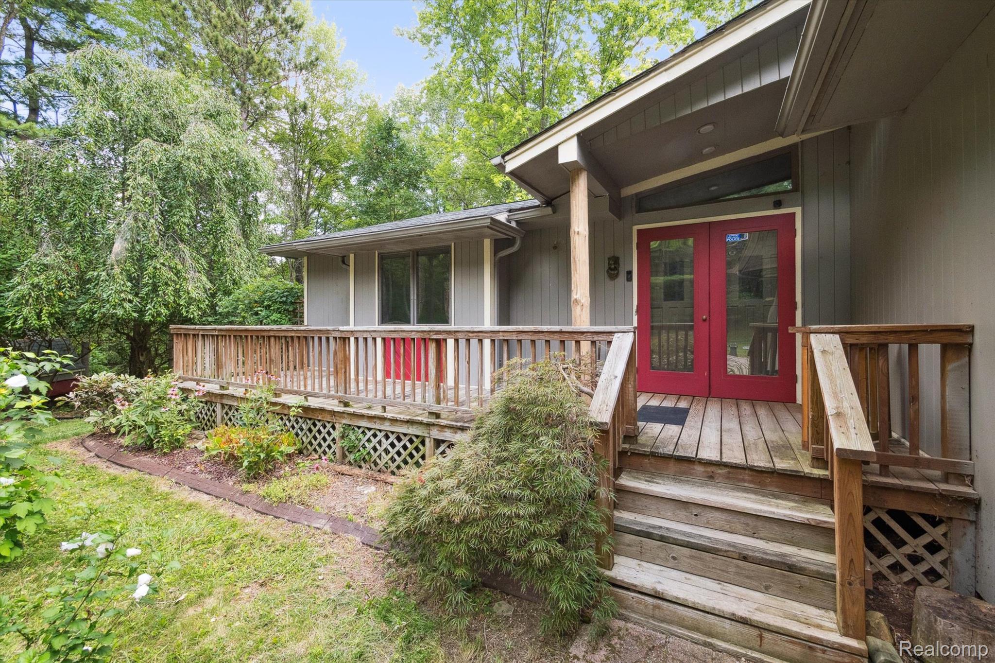 4851 Fox Chapel Drive