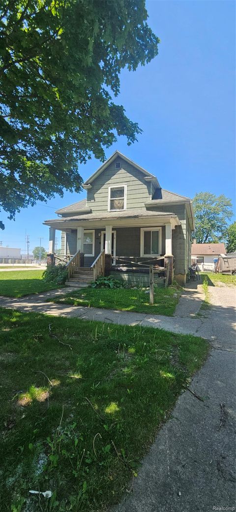 Photo of 1819 S Niagara Street, Saginaw City, MI 48602 (MLS # 20261039663)