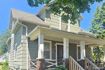 1819/1821 S Niagara Street