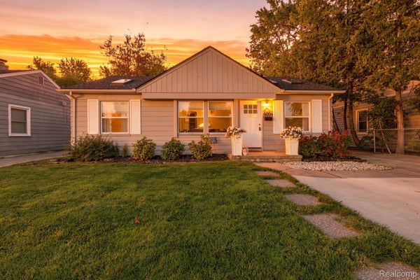 4004 COOLIDGE HWY, ROYAL OAK, MI 48073 - Image 5f6135d60fa3f23cb7b63103f65e9da2/2519774993