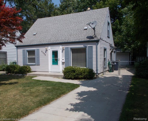 2205 E 10 MILE RD, ROYAL OAK, MI 48067 - Image 5f67923efae2d870cd042eee0d058f97/1296710116