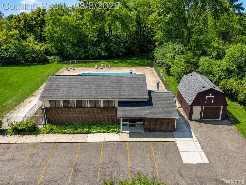 8358 Lakeview Drive