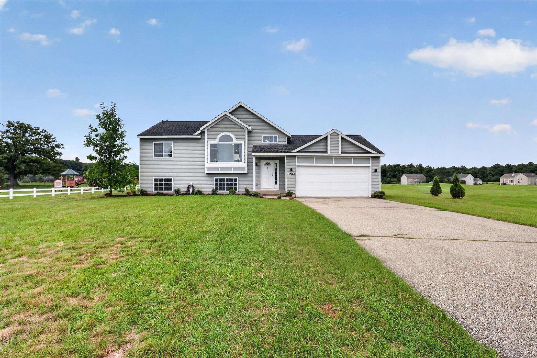 11310 Meadow Wood Circle