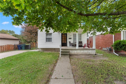 Photo of 1627 Ferris Avenue, Lincoln Park City, MI 48146 (MLS # 20261081847)