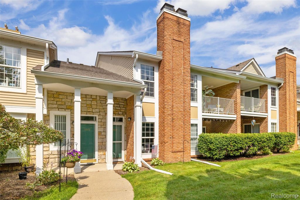 Photo of 56472 Chesapeake Trail #71, Shelby Charter Township, MI 48316 (MLS # 20261057472)