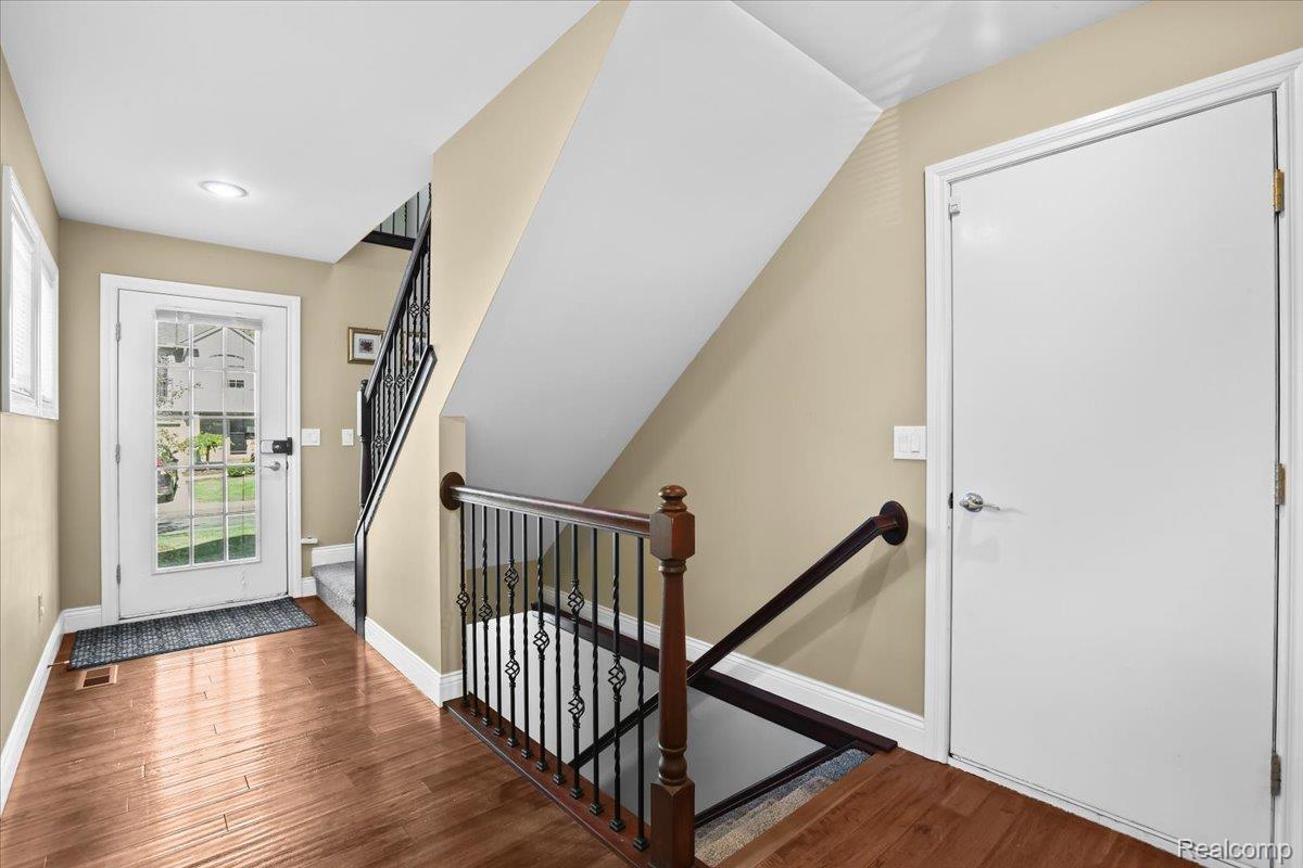 50511 Beechwood Court S