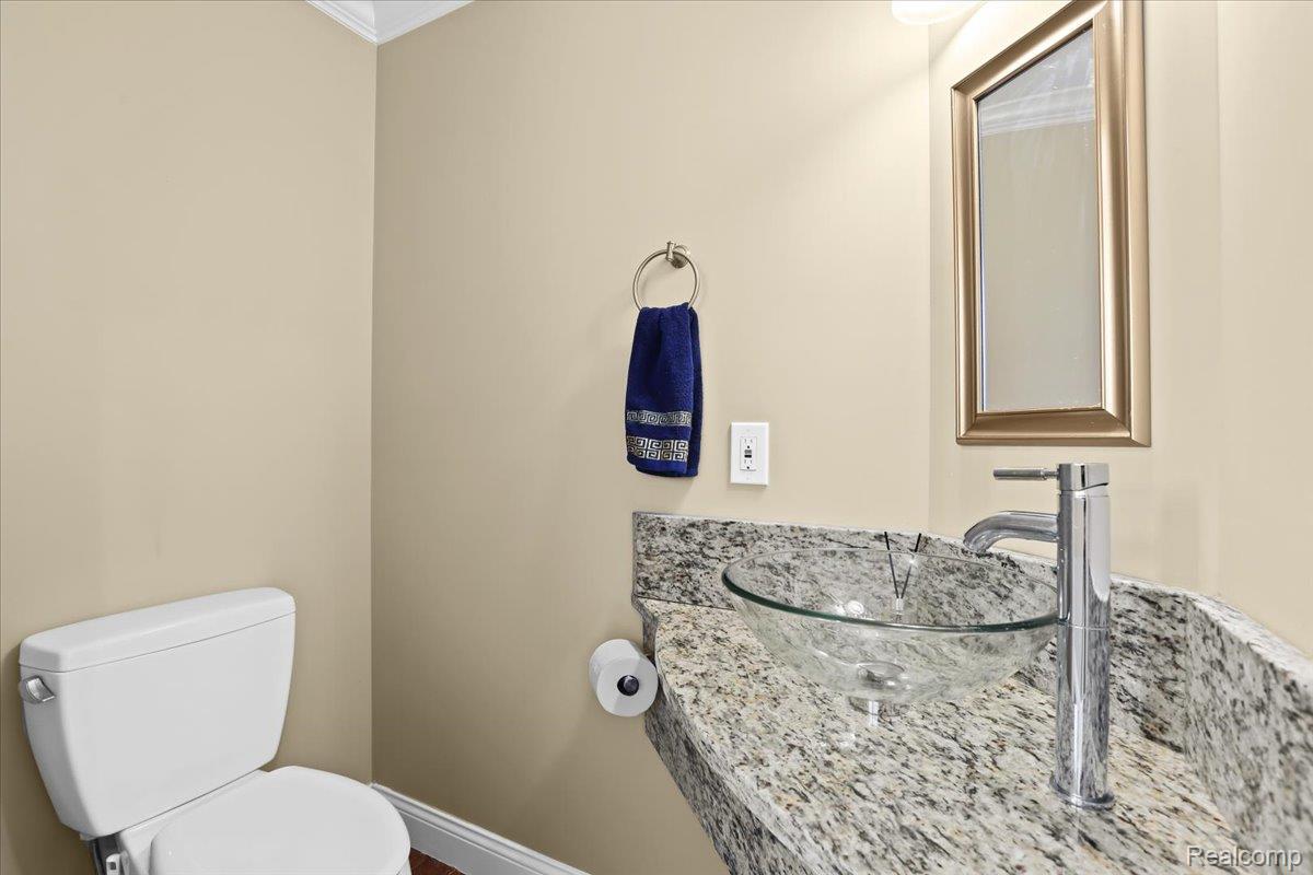 50511 Beechwood Court S