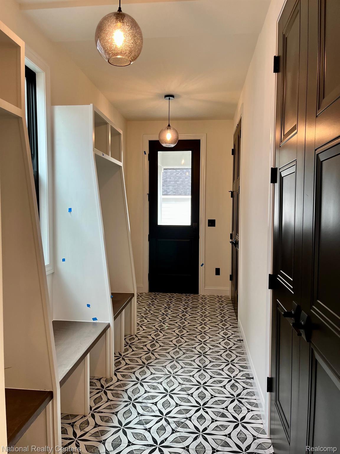 525 W ANN ARBOR Trail
