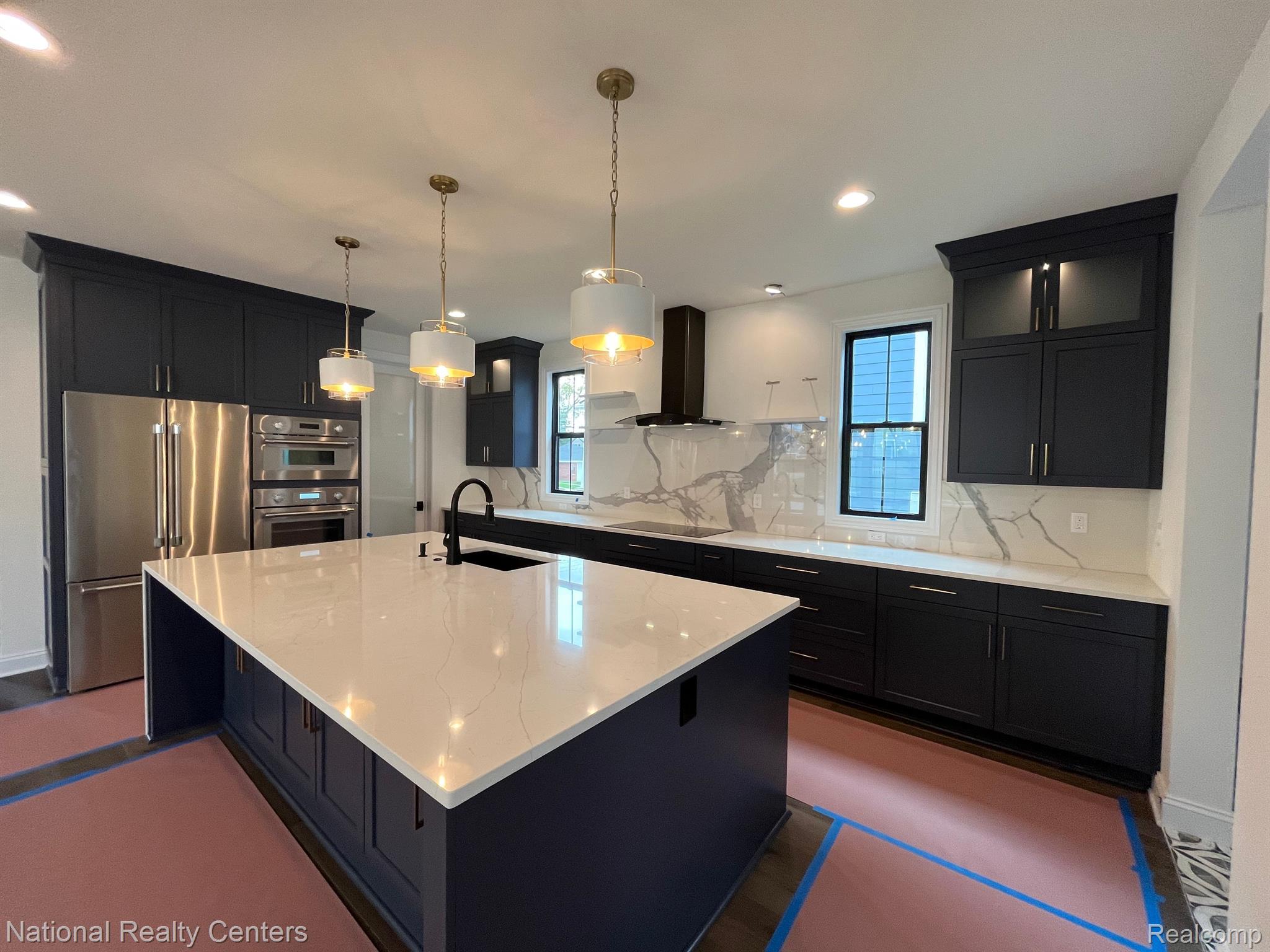 525 W ANN ARBOR Trail