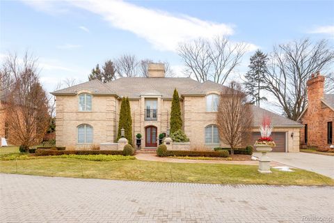 10 Sycamore Lane Grosse Pointe City MI 48230