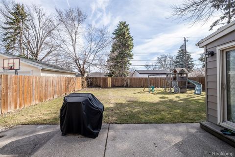 Tiny photo for 39856 Parklawn Drive, Sterling Heights City, MI 48313 (MLS # 20261015848)