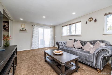 Tiny photo for 39856 Parklawn Drive, Sterling Heights City, MI 48313 (MLS # 20261015848)