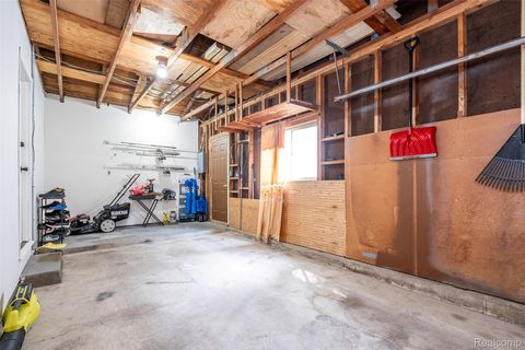 Tiny photo for 39856 Parklawn Drive, Sterling Heights City, MI 48313 (MLS # 20261015848)