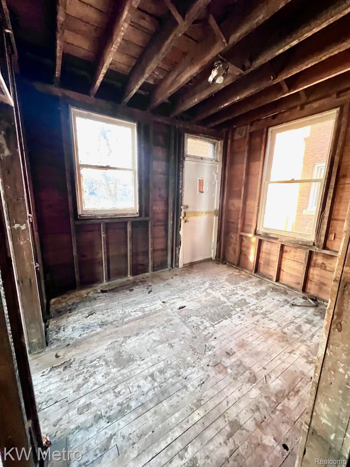 2101 W Grand Boulevard