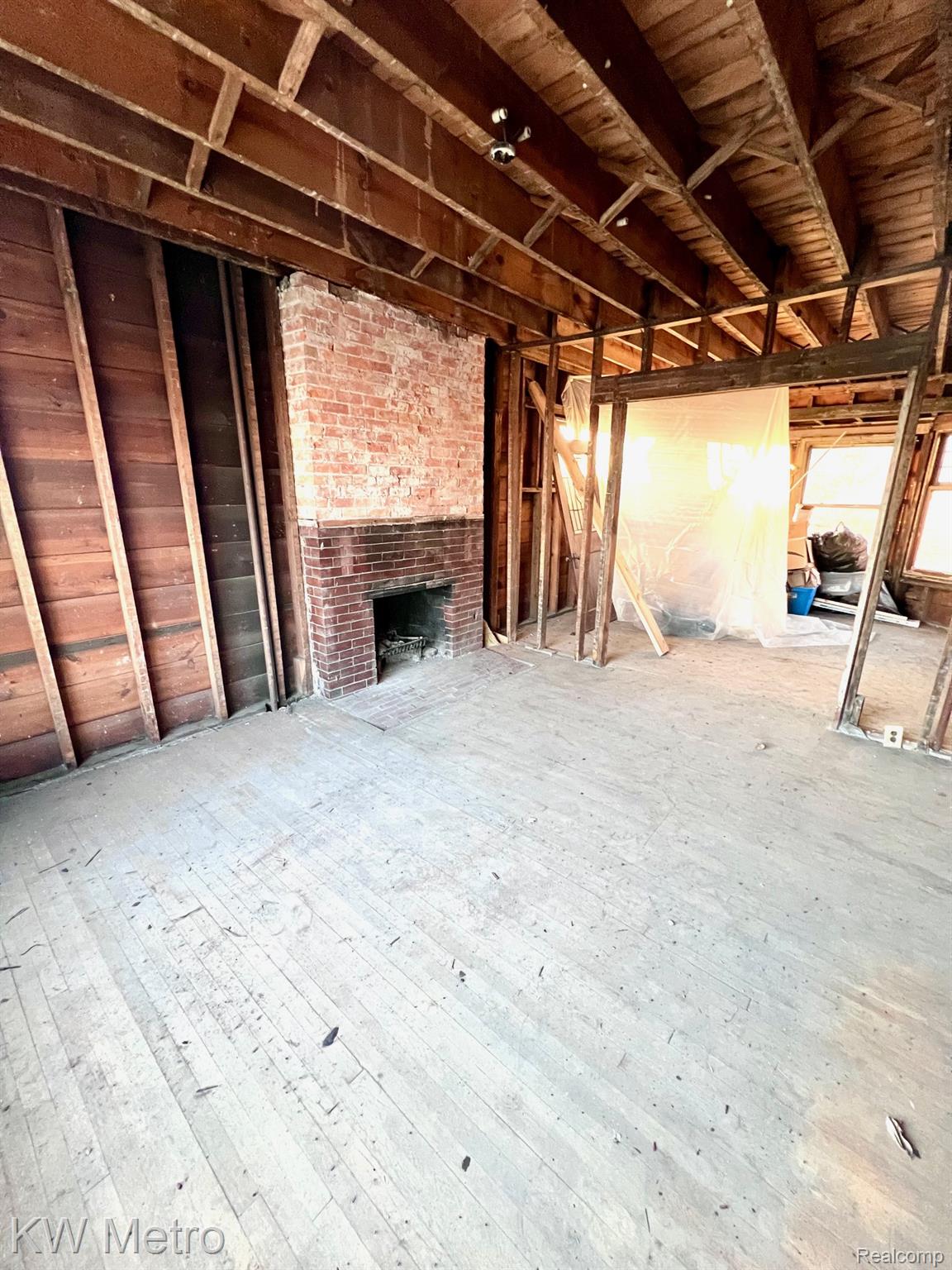 2101 W Grand Boulevard