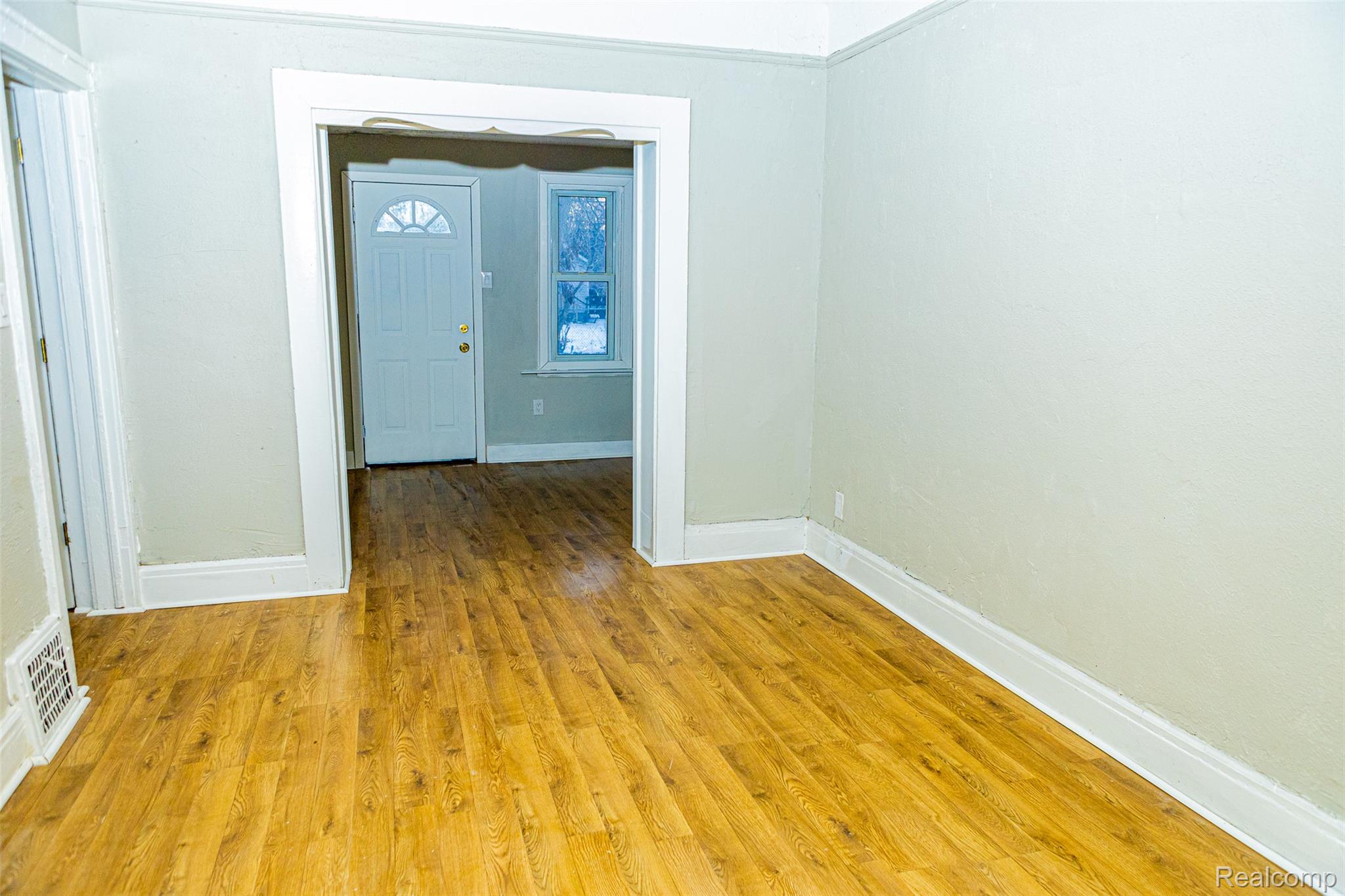 15757 Stansbury Street