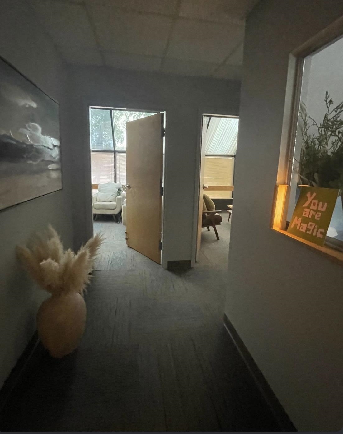 560 W Mitchell Street