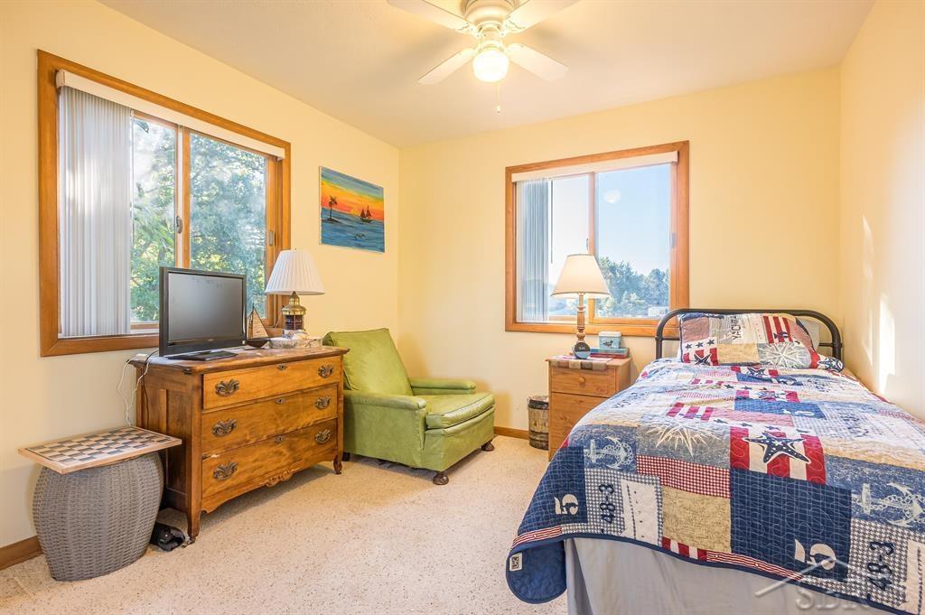 1876 S Schneider Street