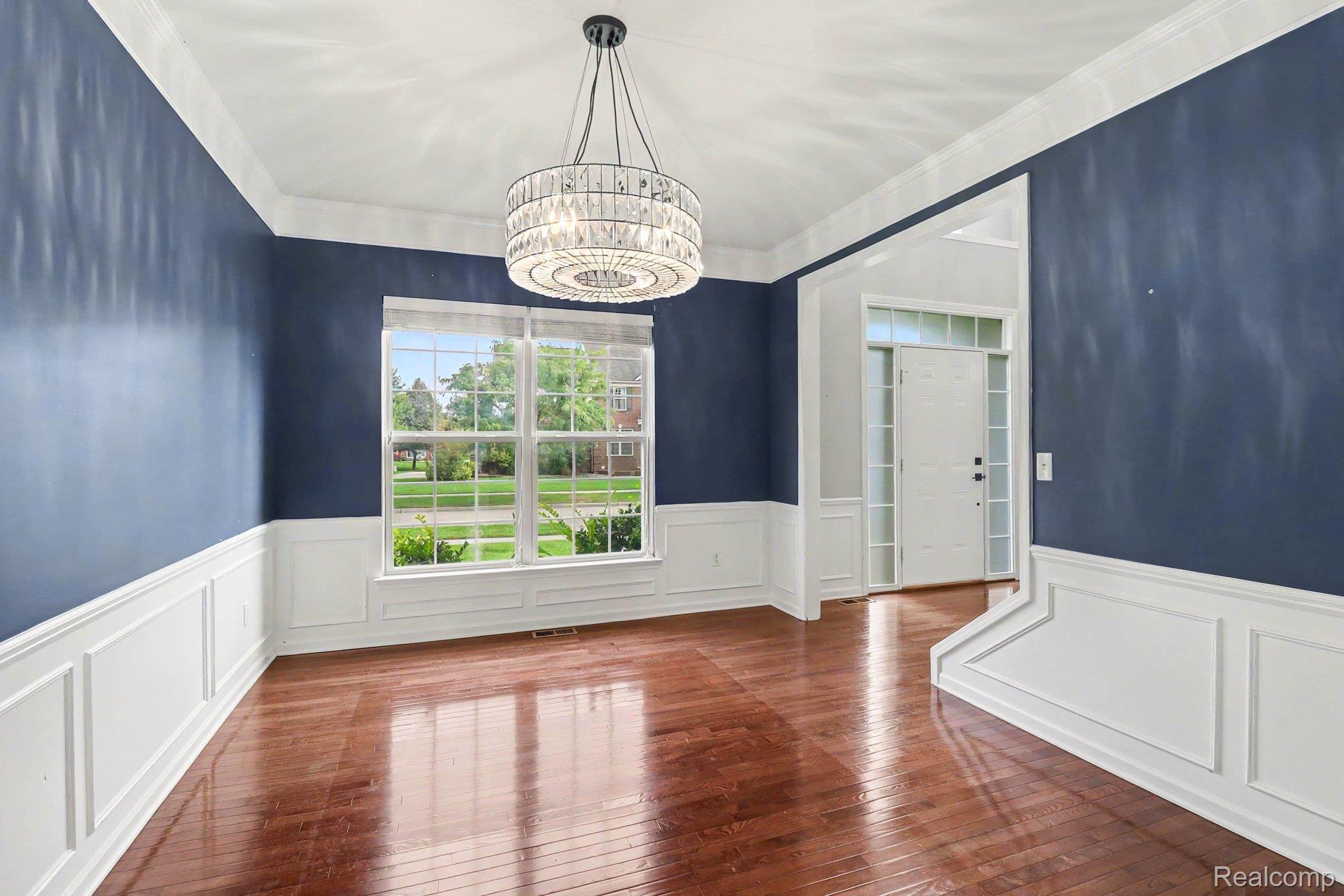 2418 Premier Lane