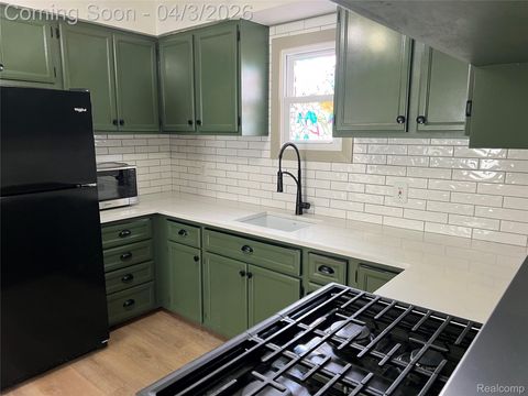 Tiny photo for 7352 Dale St, Center Line City, MI 48015 (MLS # 20261020722)