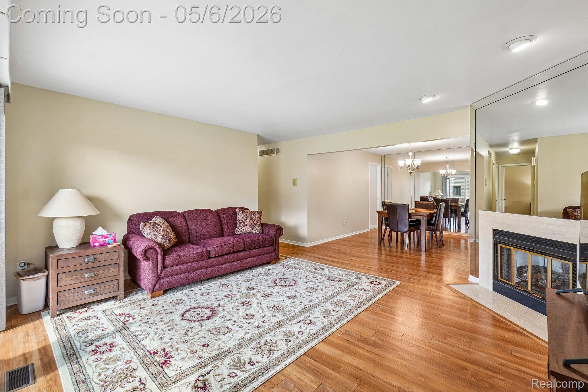 7132 Clements