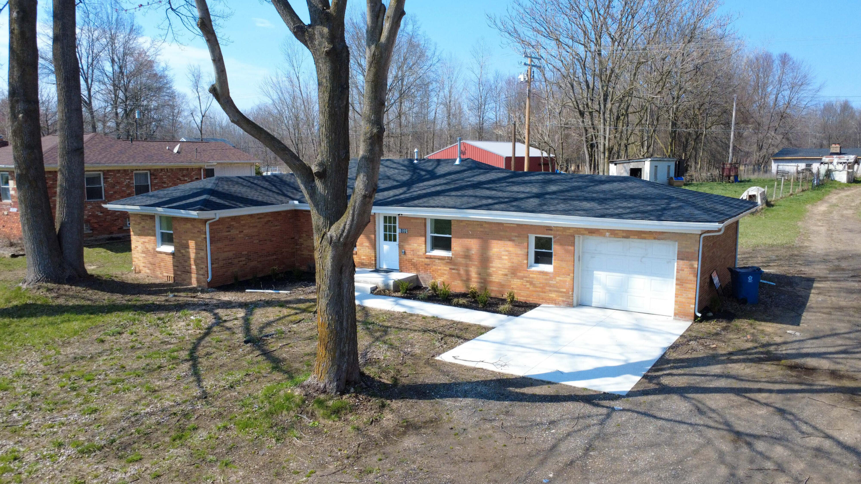5424 Oakville Waltz Road