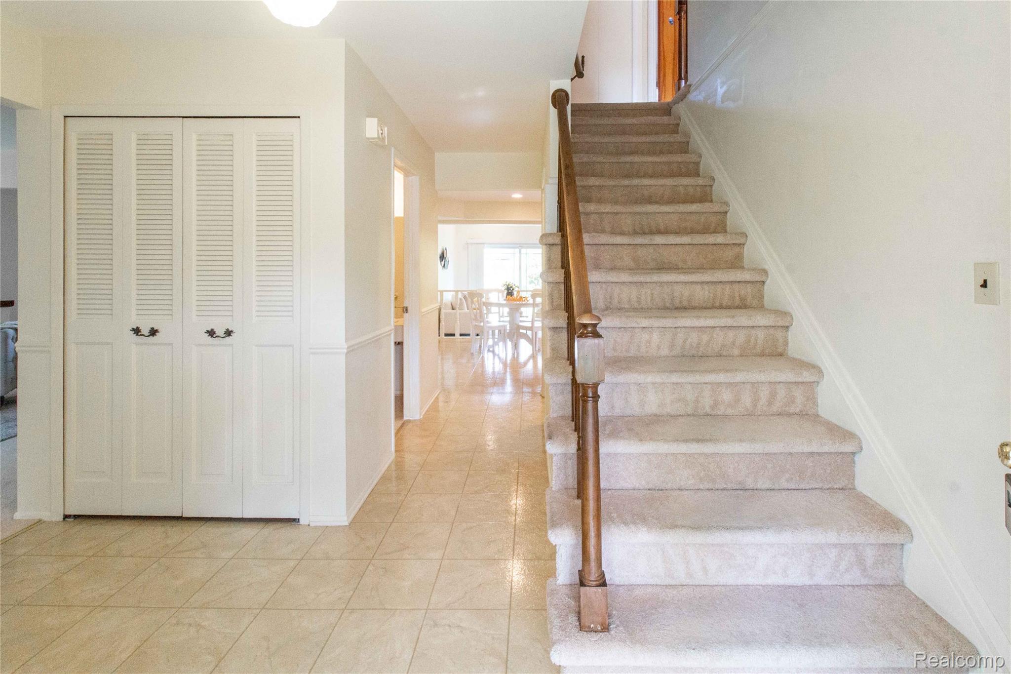 2118 Alexander Drive