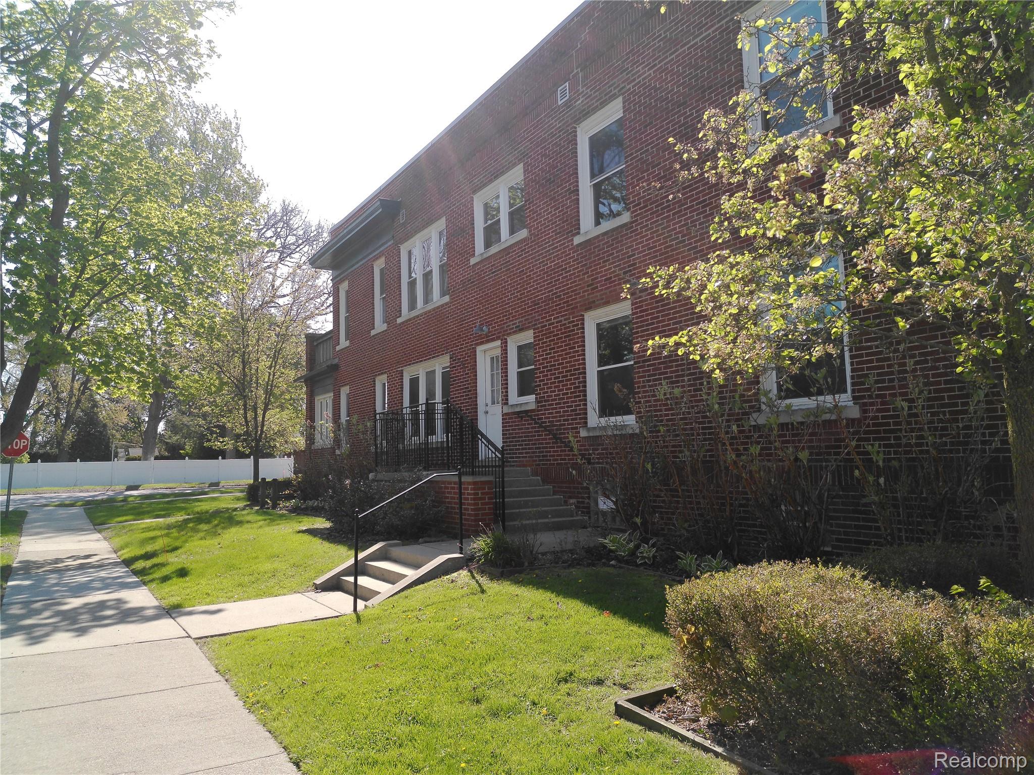 2041 N Main Street