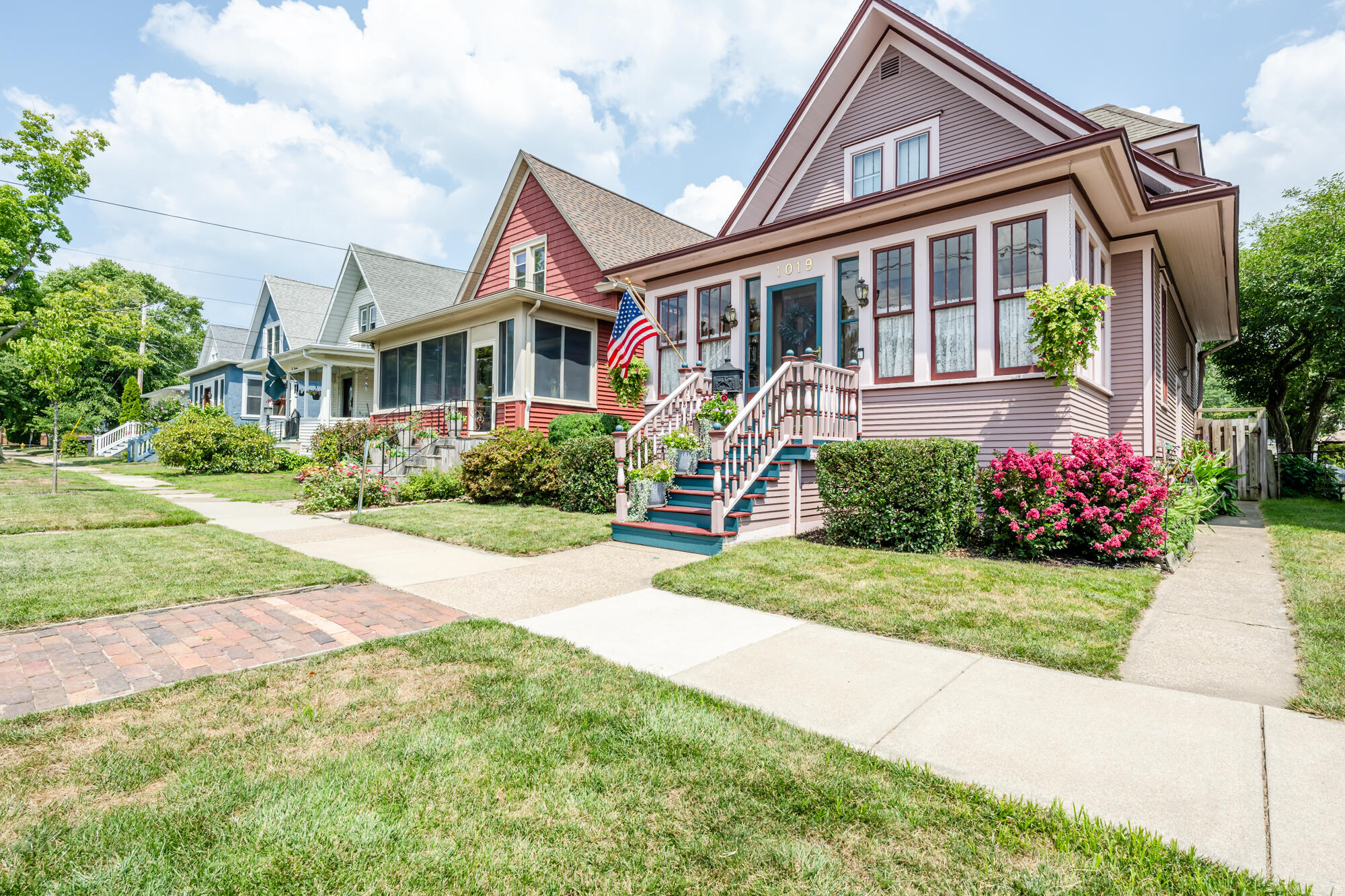 1019 Pearl Street