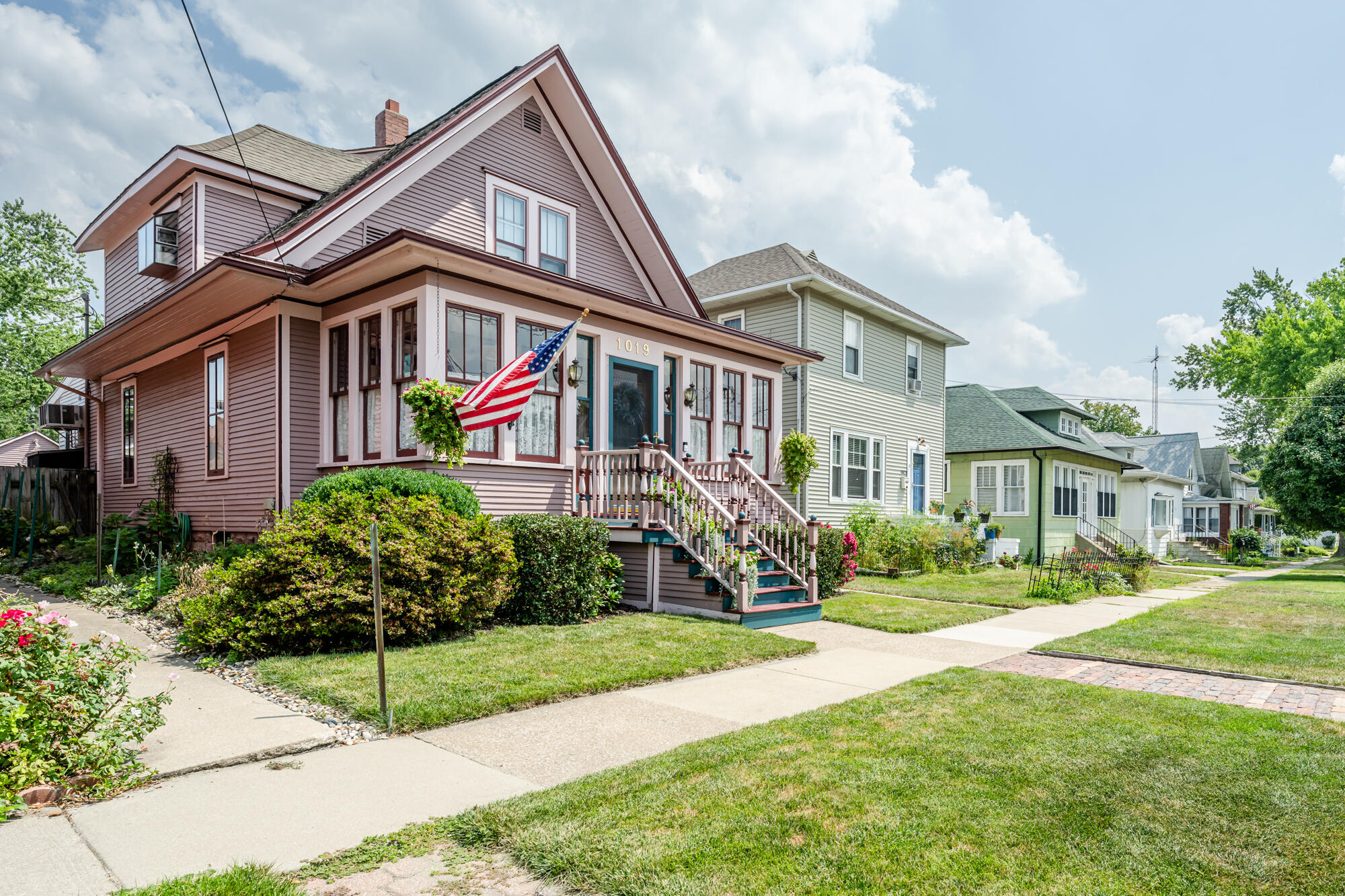 1019 Pearl Street