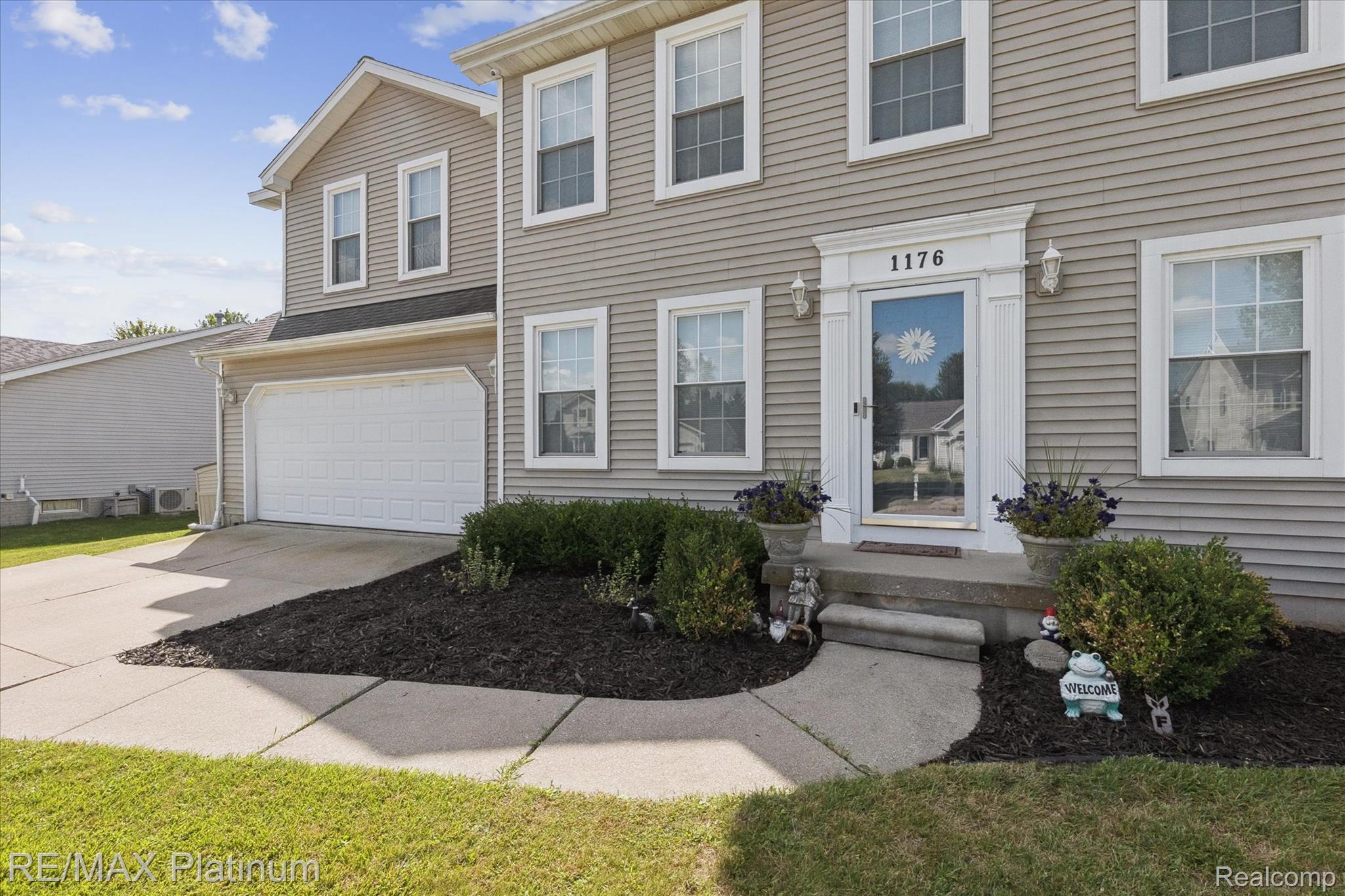 1176 Summerset Drive